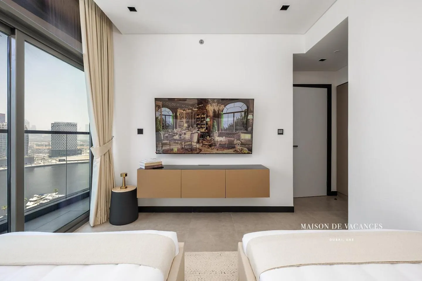 Luxurious 2Br W Waterfront And Burj Khalifa View Apartment Dubai United Arab Emirates